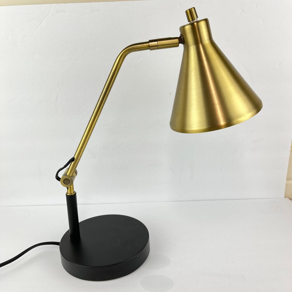 Welldone Model HW-T3047D Brass Desk Lamp With Adjustable Arm